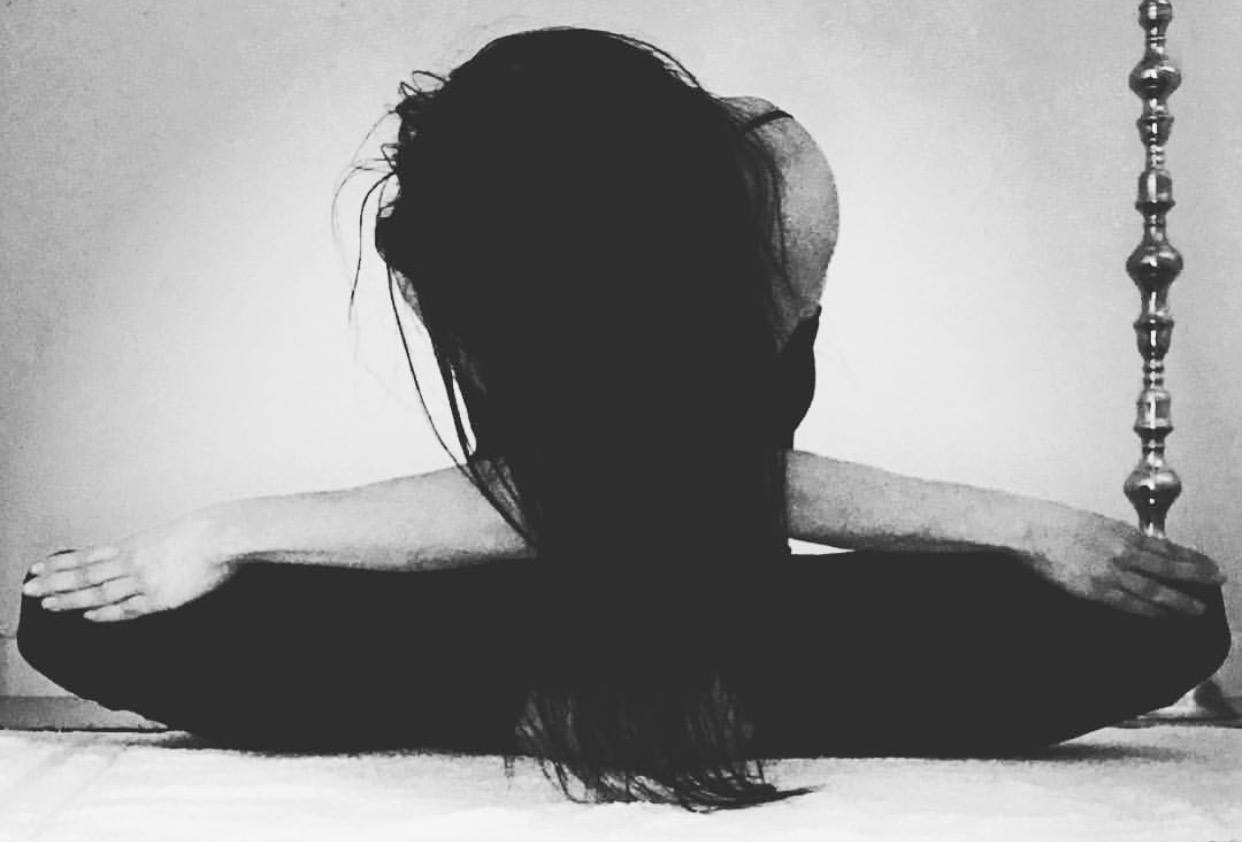 Carina i yogaposition